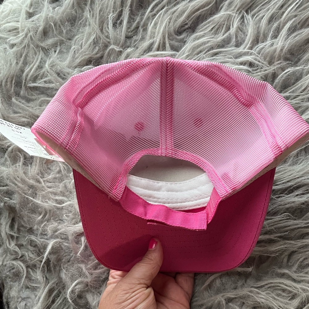 🛑SOLD🛑Disney store Girls Lizzie McGuire trucker hat NWT - Picture 4 of 4